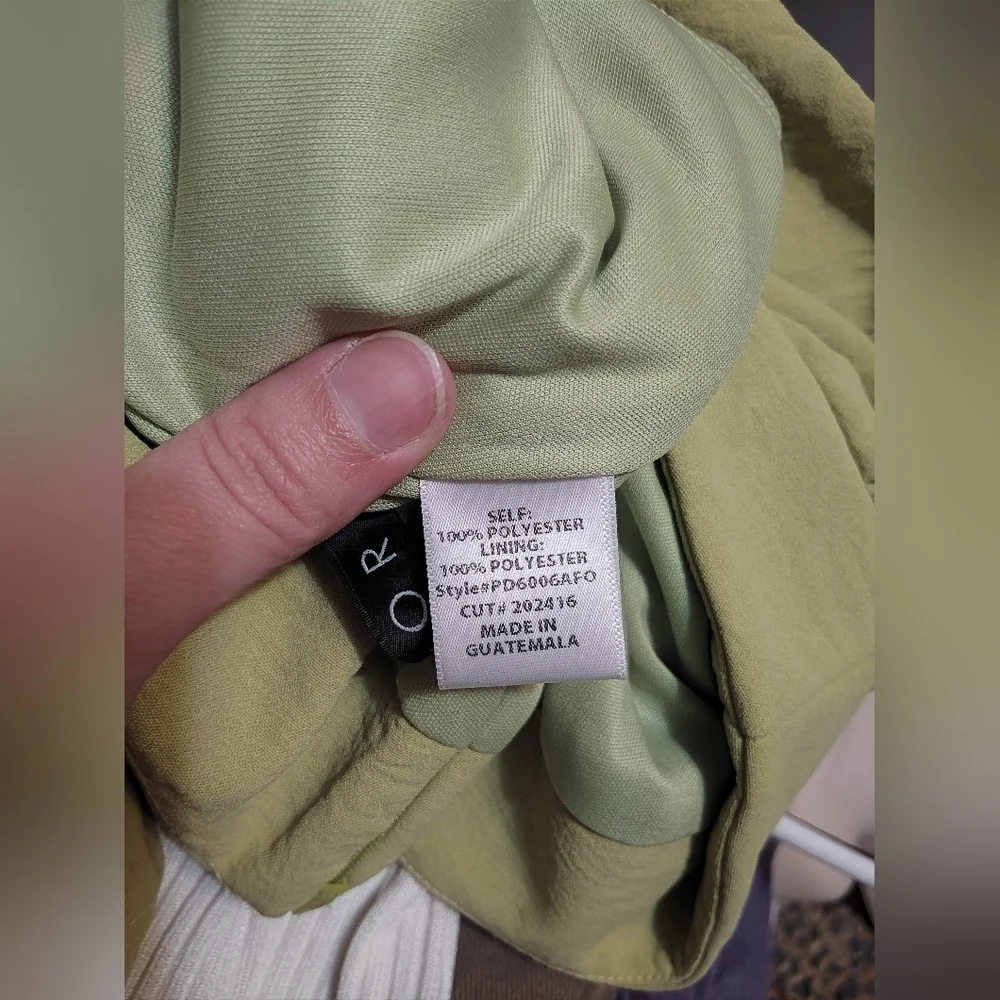 Fore Olive Green Women's Flowy Shorts Size Small!